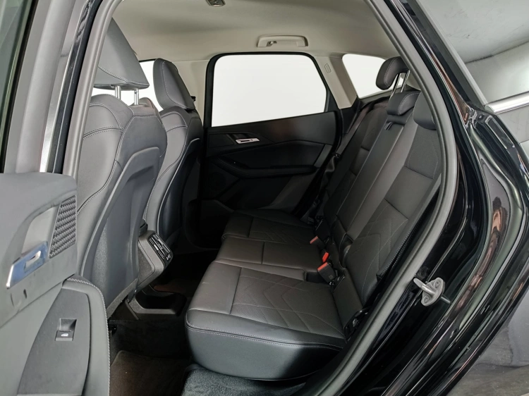 9 - BMW Serie 2 216i Active Tourer