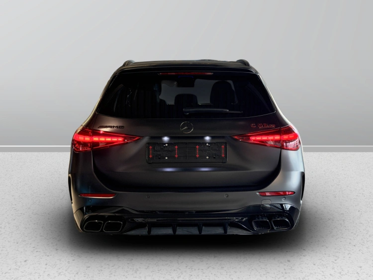 10 - Mercedes AMG Classe C Mercedes-AMG C 63 S E Performance 4Matic+ Station Wagon