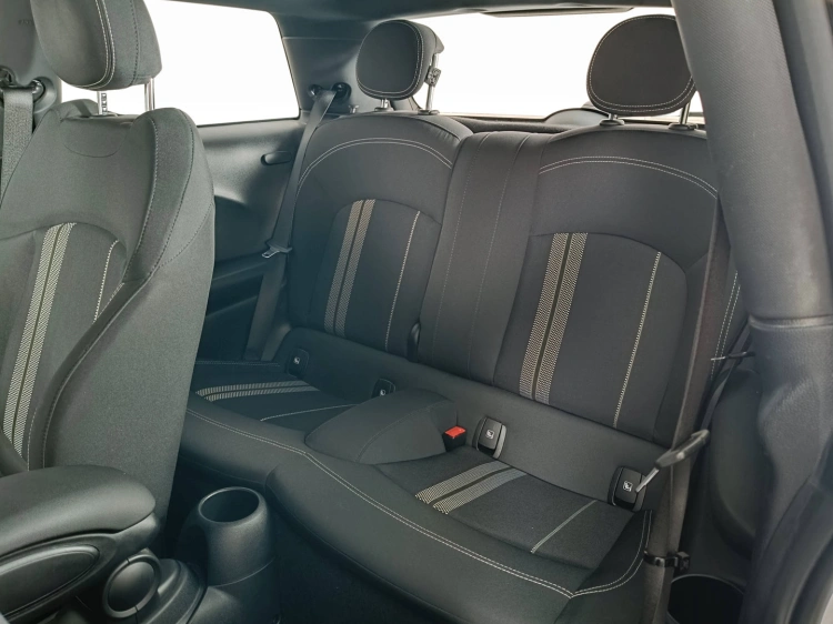 9 - MINI Cooper Mini 3p Cooper SE Classic auto