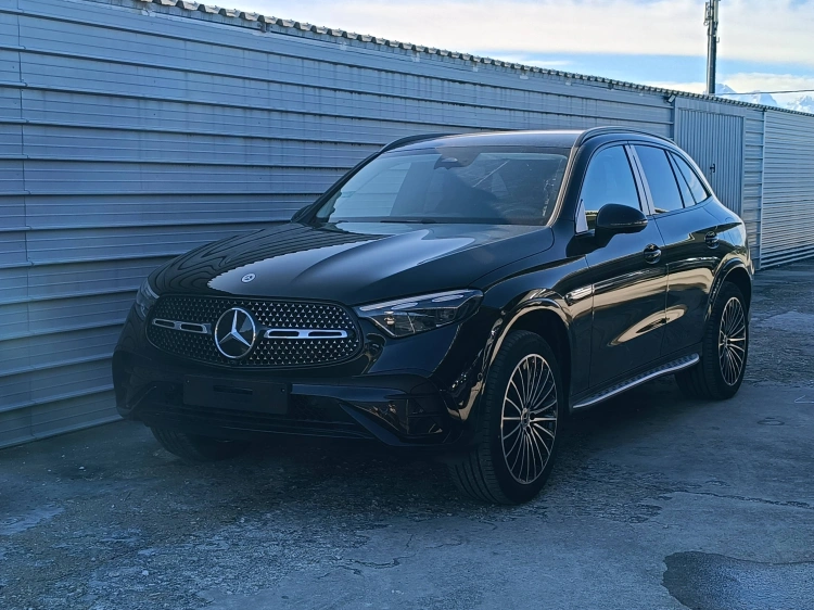 1 - Mercedes-Benz GLC 300 de 4MATIC