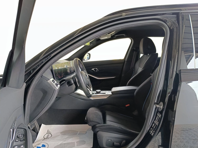 8 - BMW Serie 3 320d Touring mhev 48V Msport xdrive auto