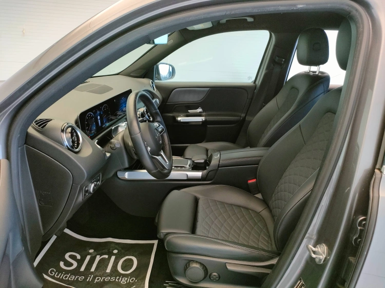 11 - Mercedes-Benz GLB 200 d Sport auto 7p.ti