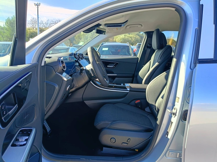 8 - Mercedes-Benz GLC 300 de 4MATIC