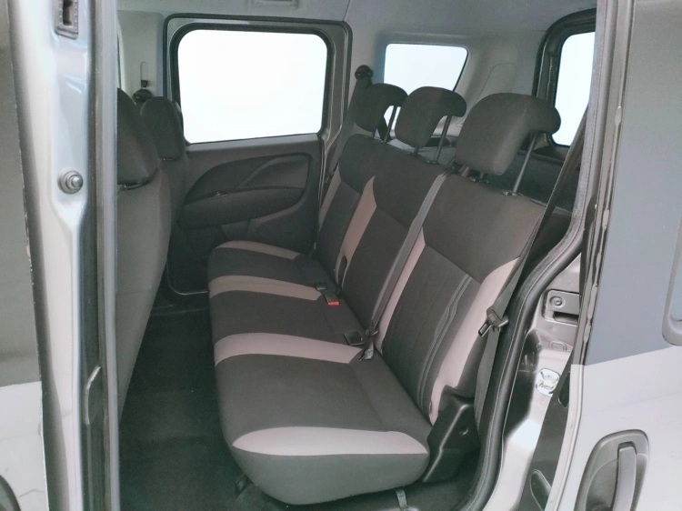10 - Fiat Doblo Cargo 2015 Doblo cargo combi N1 1.6 mjt 16v SX E6