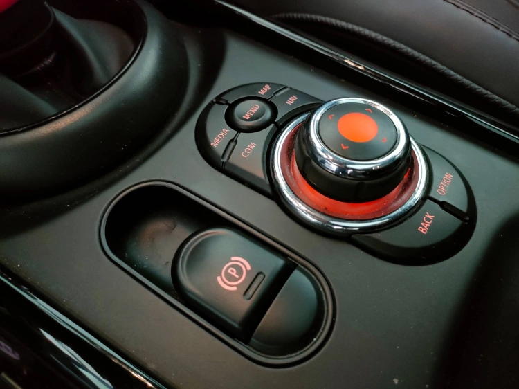 15 - MINI Cooper Mini Clubman 2.0 JCW JCW auto