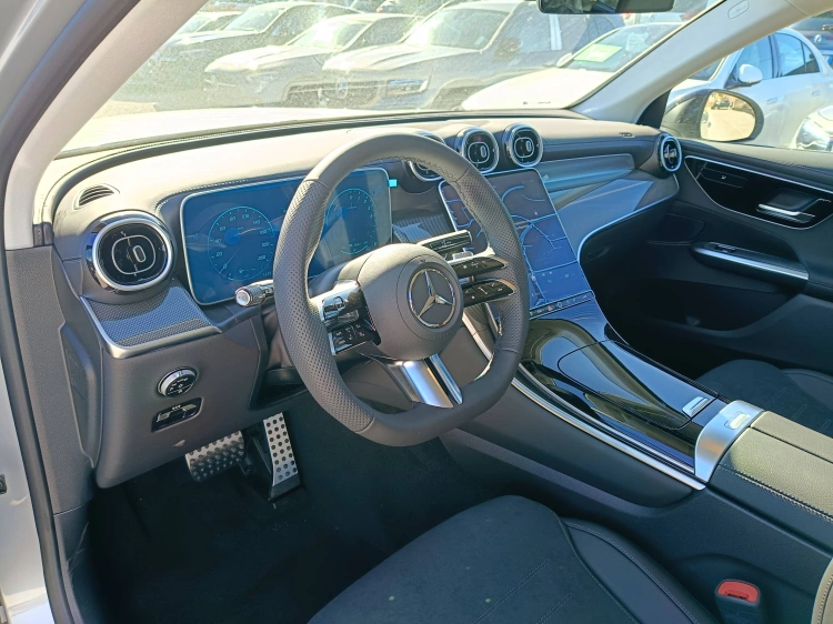 7 - Mercedes-Benz GLC 300 de 4MATIC