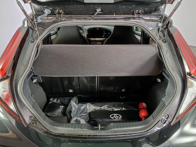 11 - Toyota AYGO X AYGO X 10B MT LOUNGE MY24