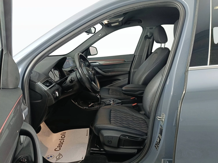 8 - BMW X1 X1 xdrive18d xLine auto my18