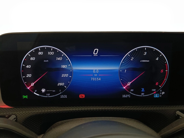 12 - Mercedes-Benz Classe A 180 d AMG Line Advanced Plus auto