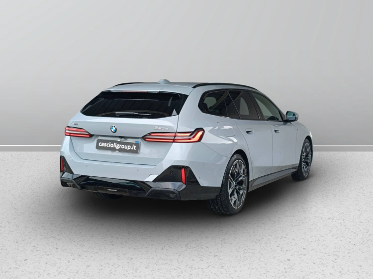 4 - BMW Serie 5 520d Touring 48V xdrive MSport auto
