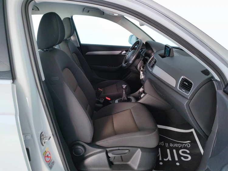 9 - Audi Q3 Q3 2.0 tdi Business Plus 140cv