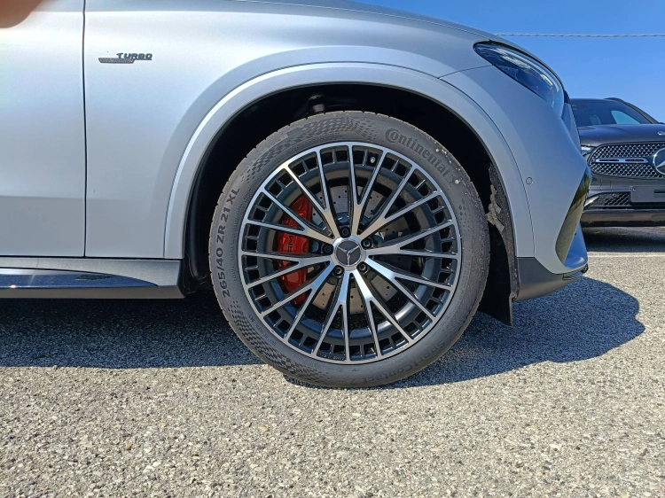 15 - Mercedes AMG GLC Mercedes-AMG GLC 43 4MATIC