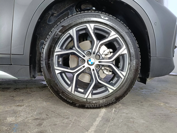 7 - BMW X1 X1 sdrive18d xLine auto