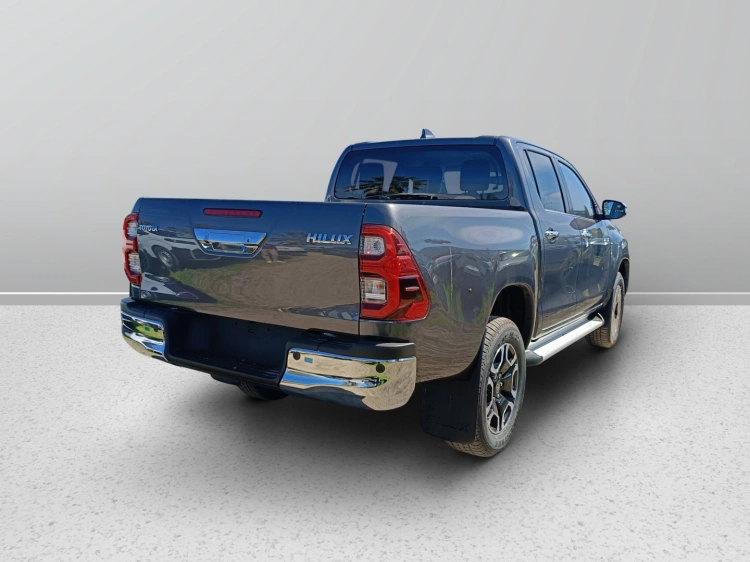 6 - Toyota Professional Hilux HILUX 2.4D A DC 4WD EXE MY24