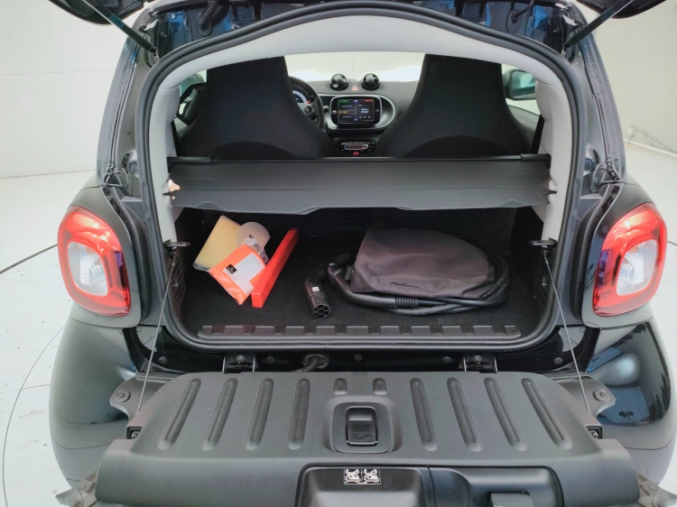 5 - smart fortwo Fortwo eq Passion 4,6kW