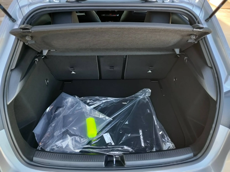 5 - Mercedes-Benz Classe A 180 d Automatic