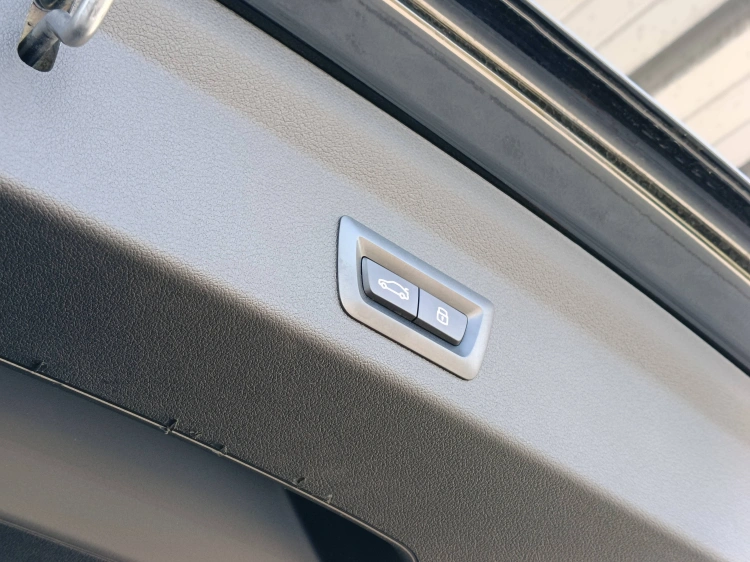 16 - BMW Serie 1 120 48V MSport Pro auto