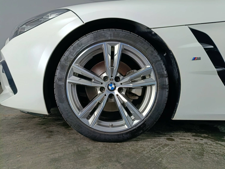 16 - BMW Z4 Z4 sdrive 20i Msport auto