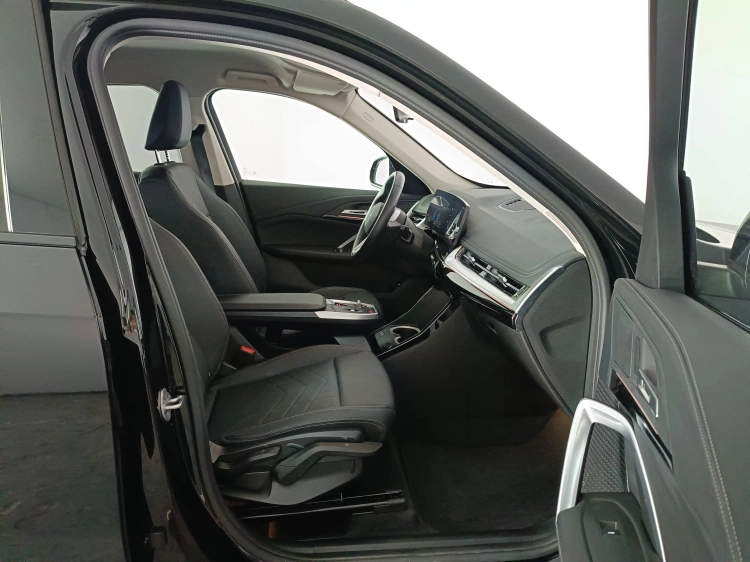 11 - BMW X1 X1 sdrive20i mhev 48V X-Line auto