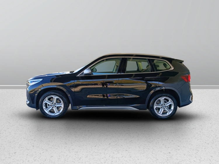 6 - BMW X1 X1 sdrive18i X-Line auto