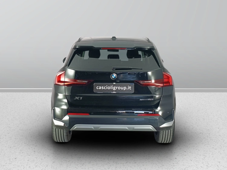 5 - BMW X1 X1 sdrive20i mhev 48V X-Line auto