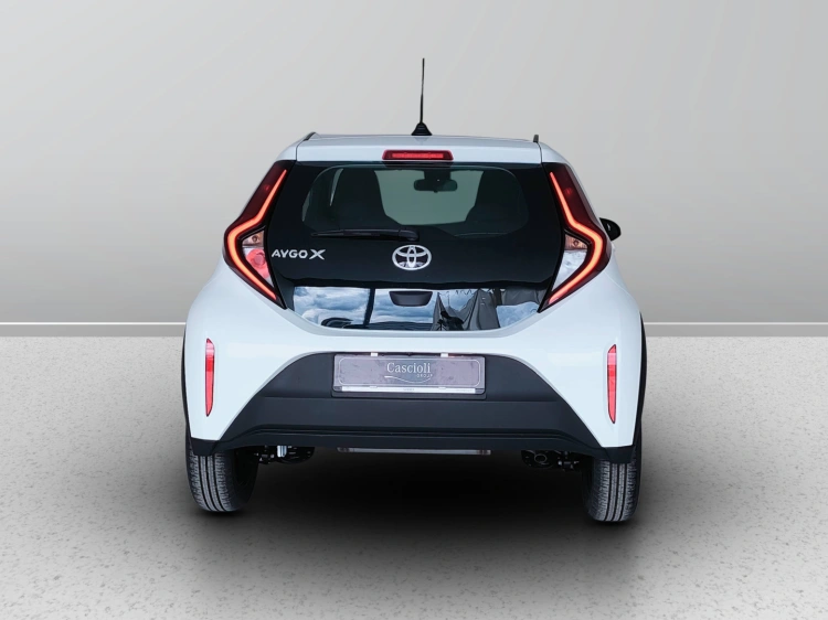 4 - Toyota AYGO X AYGO X 10B MT ACTIVE MY24
