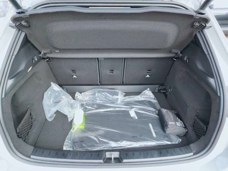 5 - Mercedes AMG GLA Mercedes-AMG GLA 35 4MATIC