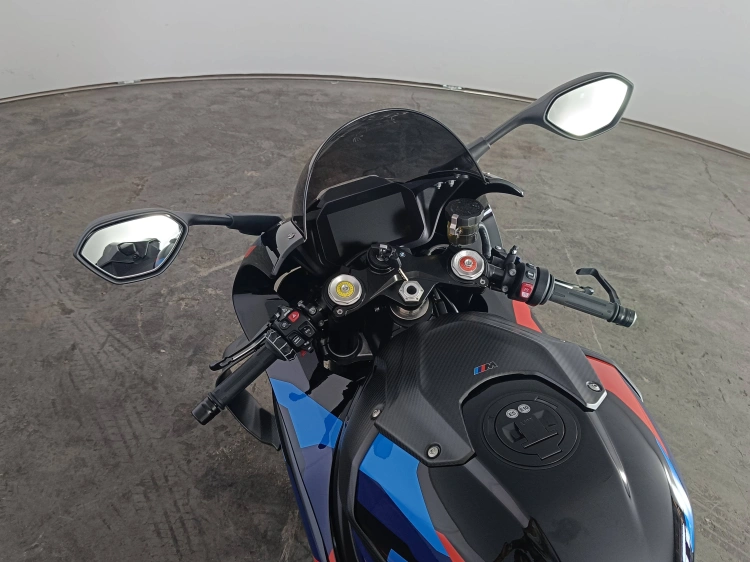 13 - BMW Motorrad RR M 1000 RR