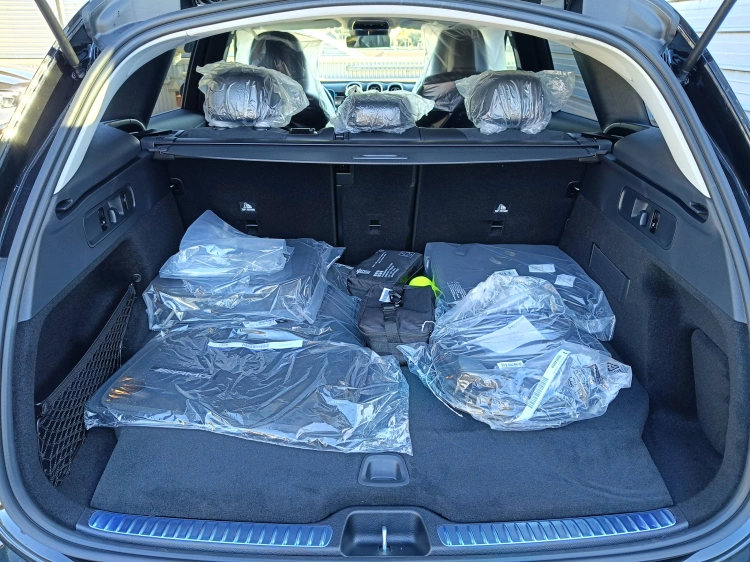 12 - Mercedes-Benz GLC 300 de 4MATIC