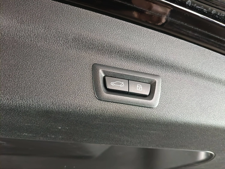 16 - BMW Serie 2 216i Active Tourer