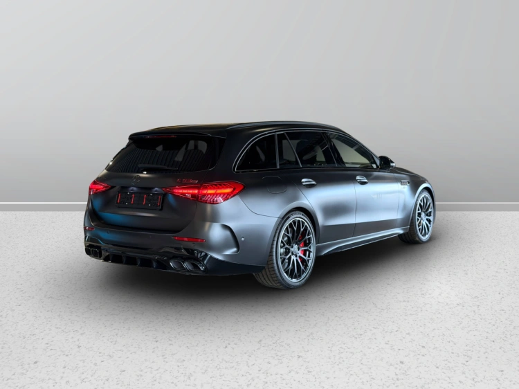 6 - Mercedes AMG Classe C Mercedes-AMG C 63 S E Performance 4Matic+ Station Wagon