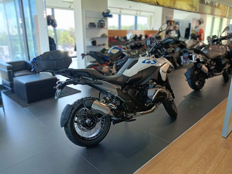 2 - BMW Motorrad GS R 1300 GS