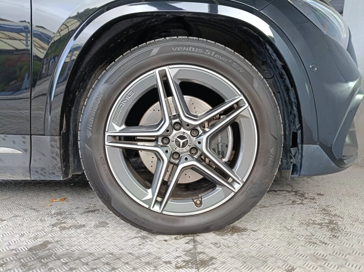 16 - Mercedes-Benz GLA 200 d AMG Line Premium auto