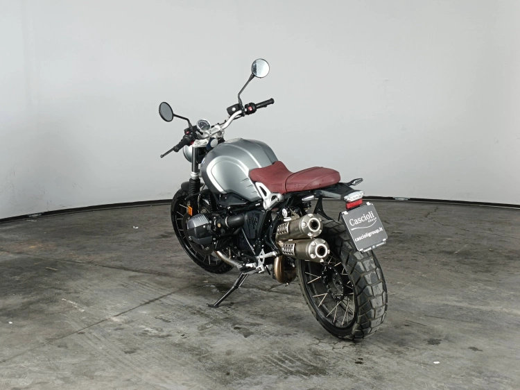 6 - BMW Motorrad nineT 