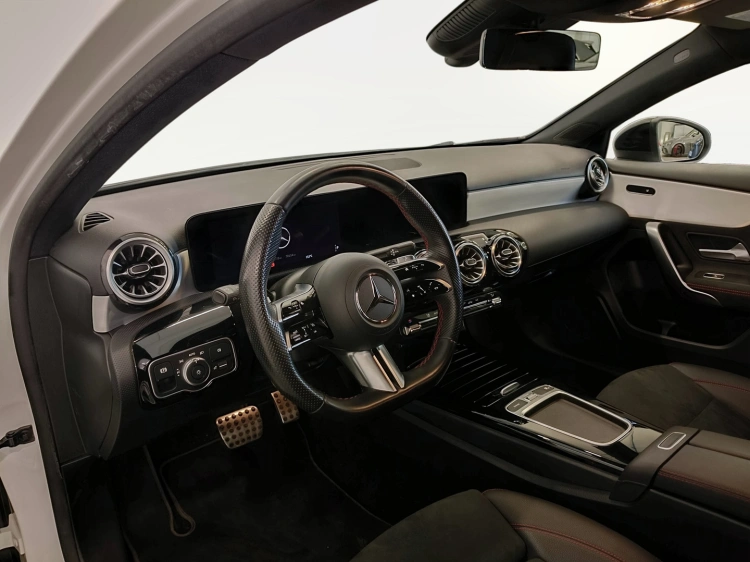 7 - Mercedes-Benz Classe A 180 d AMG Line Advanced Plus auto