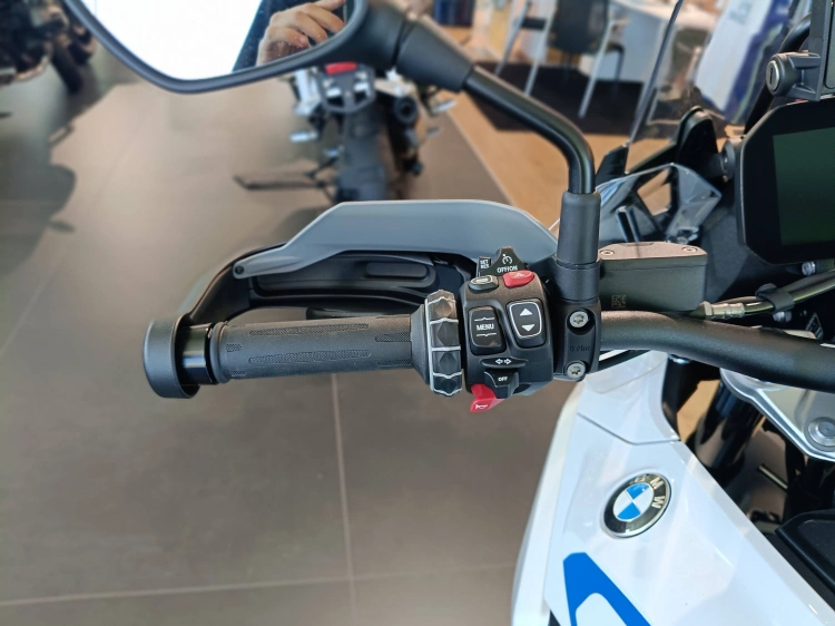 4 - BMW Motorrad GS R 1300 GS