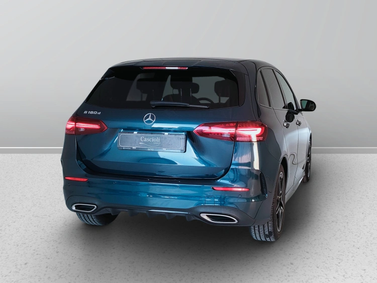 6 - Mercedes-Benz Classe B 180 d AMG Line Advanced Plus auto