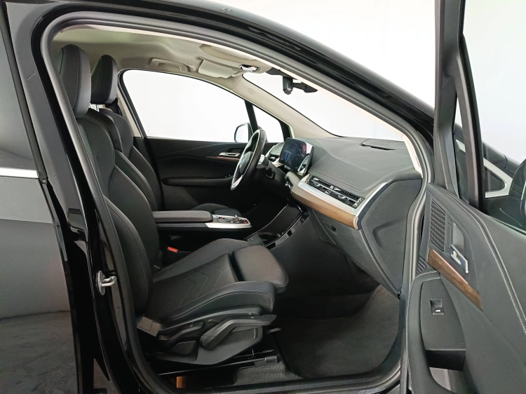 11 - BMW Serie 2 216i Active Tourer