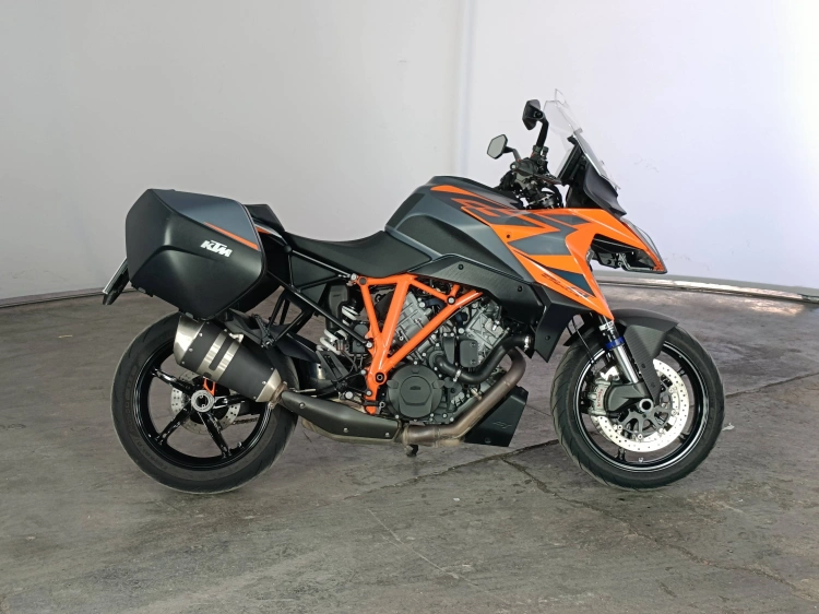 1 - Ktm Duke 1290 Super Duke GT my22