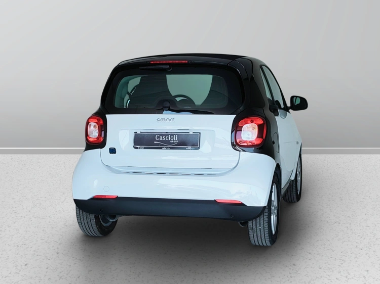 7 - smart fortwo Fortwo eq Pure 4,6kW