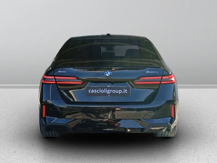 5 - BMW Serie 5 520d 48V xdrive MSport Pro auto