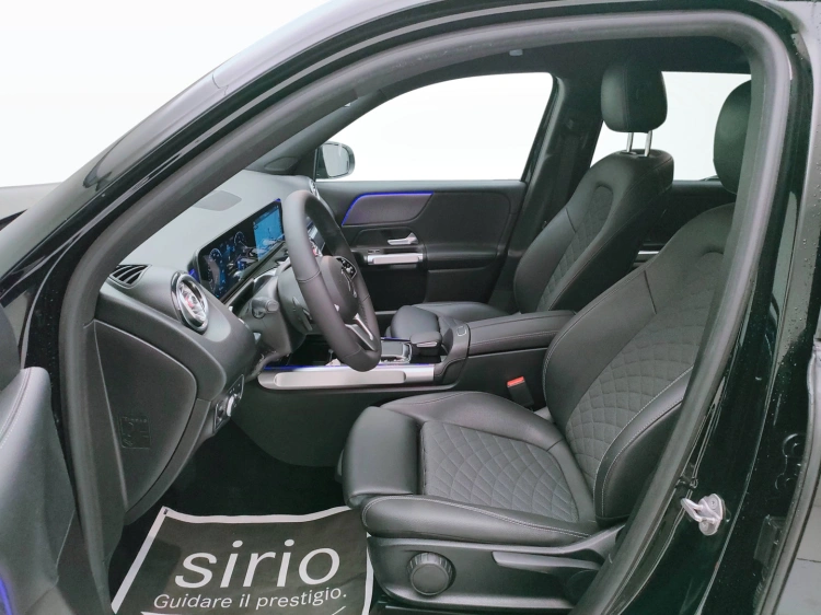 14 - Mercedes-Benz GLB 180 d Sport Plus auto