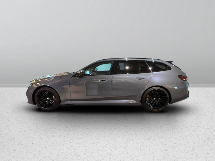 29 - BMW M M5 M5 Touring