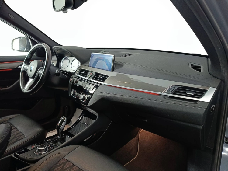 10 - BMW X1 X1 xdrive18d xLine auto my18