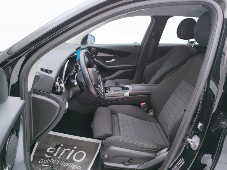 14 - Mercedes-Benz GLC 220 d Sport 4matic auto