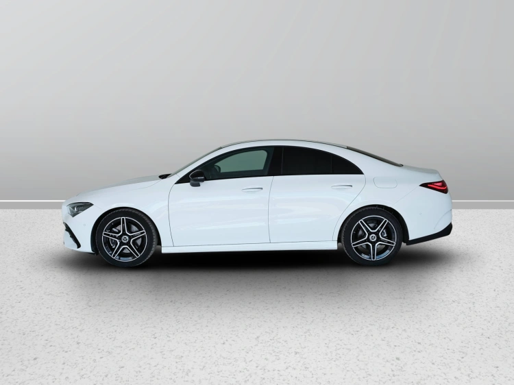 3 - Mercedes-Benz CLA 200 d Automatic Coupe'