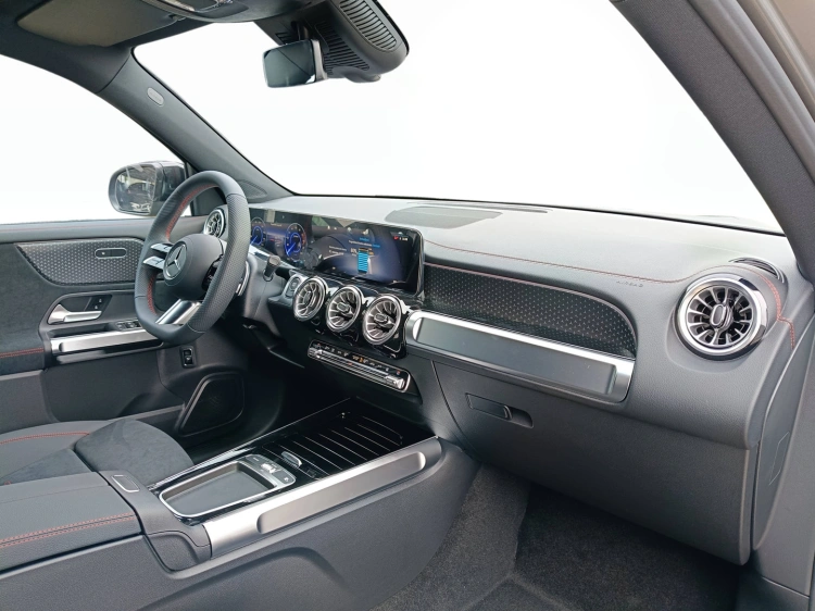 10 - Mercedes-Benz EQB 250+