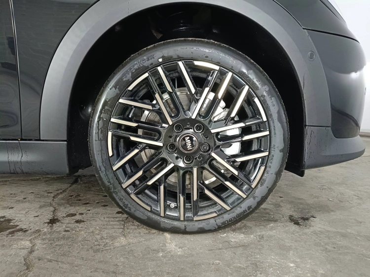 7 - MINI Cooper COOPER S