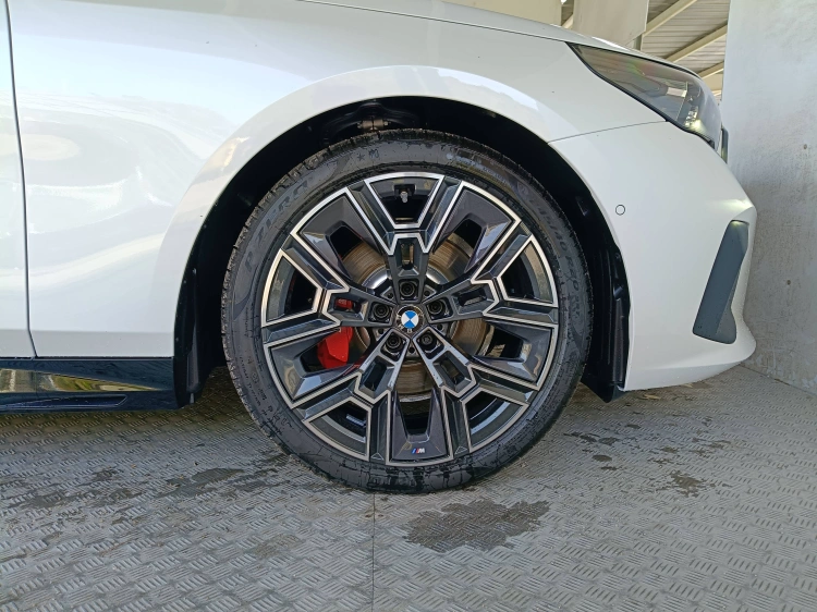 13 - BMW Serie 5 BMW 520d Touring