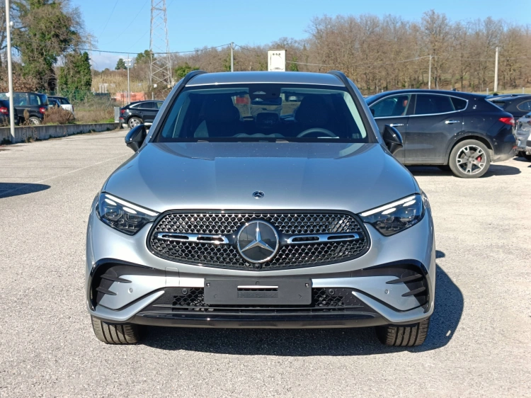 2 - Mercedes-Benz GLC 220 d 4MATIC